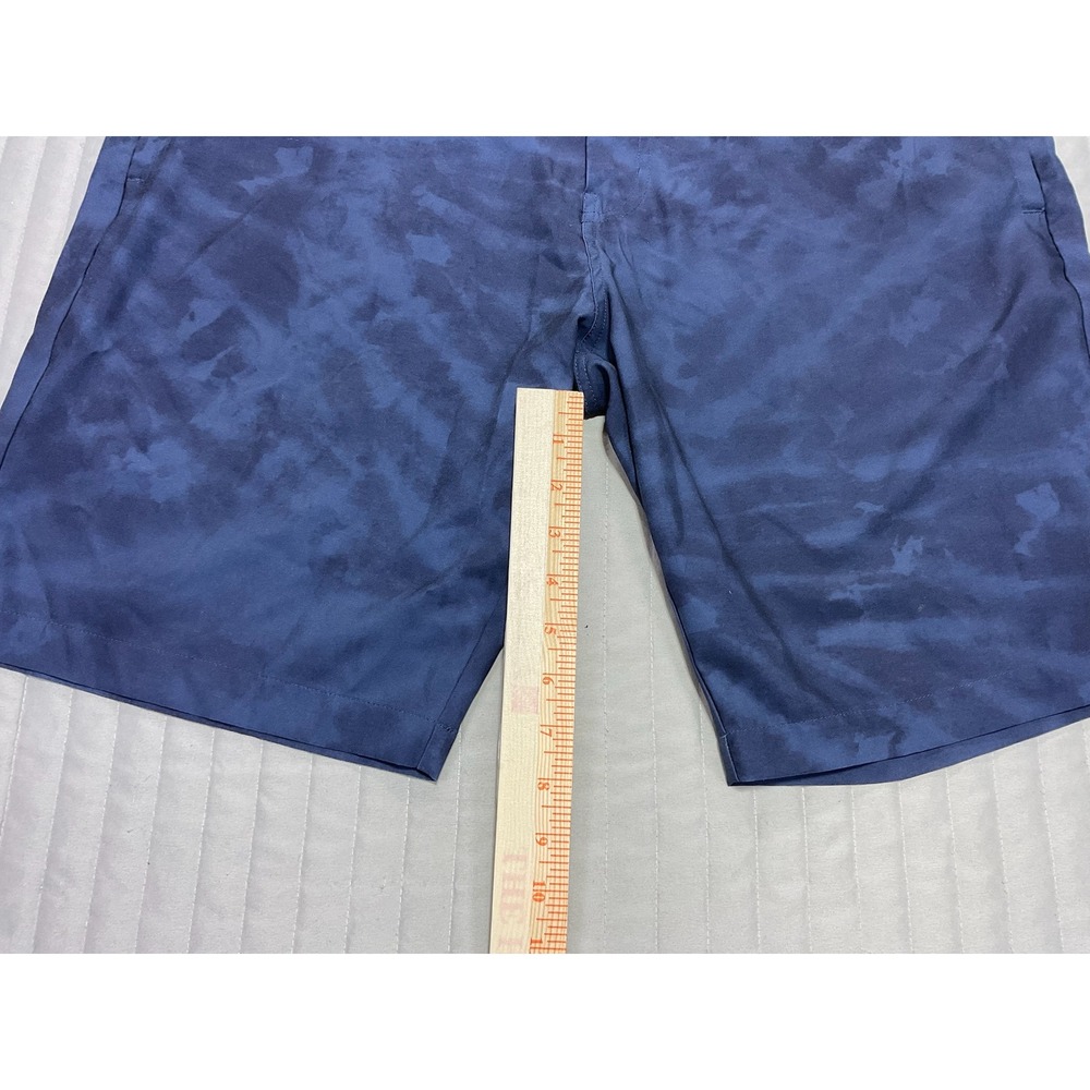 TravisMathew Performance Stretch Golf Shorts Mens Size 38 Blue Tonal Cloud Print - Picture 7 of 8